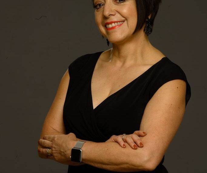 Tere Solís